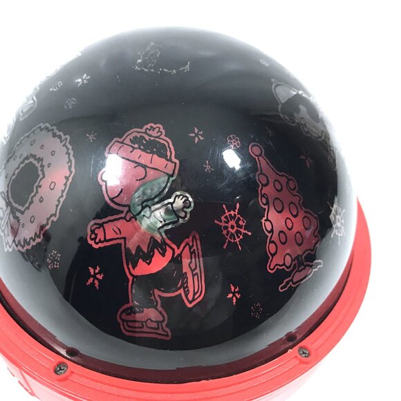 Charlie Brown Snoopy Christmas Light Show LED Projector - Picture 4 of 6